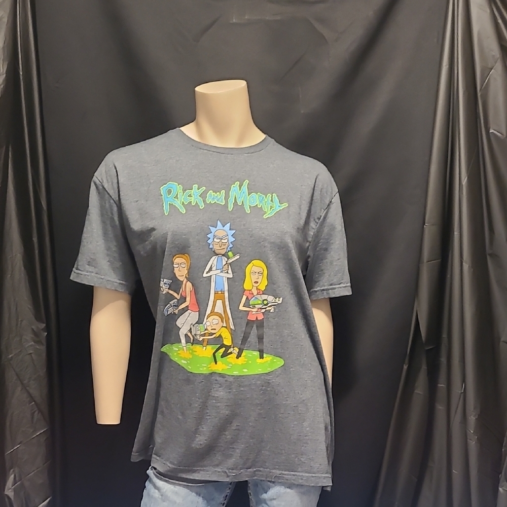 RICK AND MORTY MENS SHORT SLEEVE GRAPHIC TEE Size Large